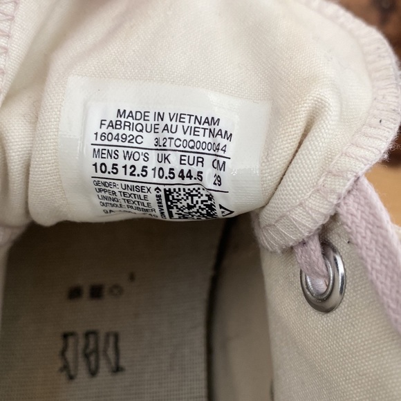 Converse Chuck Taylor All Star 70 Pink Canvas High
Tops Unisex - Picture 15 of 15